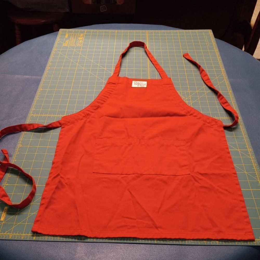 Pampered Chef Childs Apron
